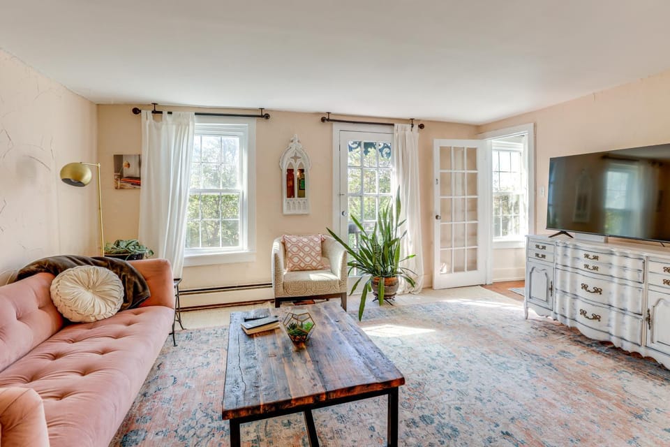 Lambertville Retreat - Walk to Shopping & Dining! Apartment in Lambertville