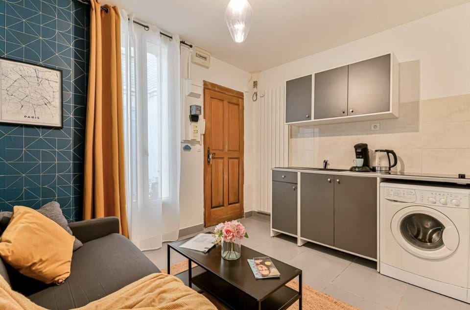 Charmant duplex à deux pas de Paris et du RER B Apartment in Paris