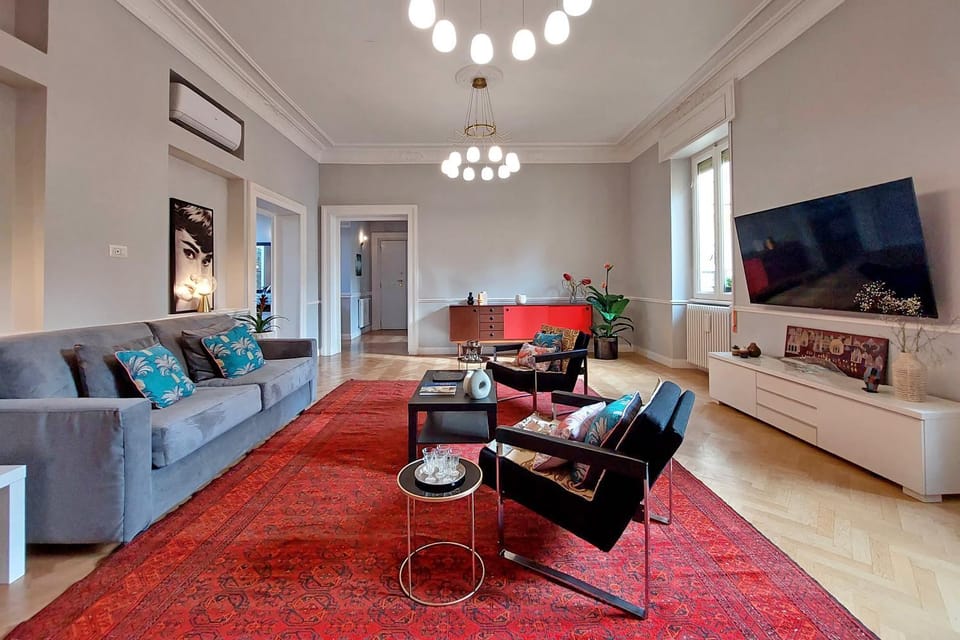Communal lounge/ TV room, Living room, Evening entertainment