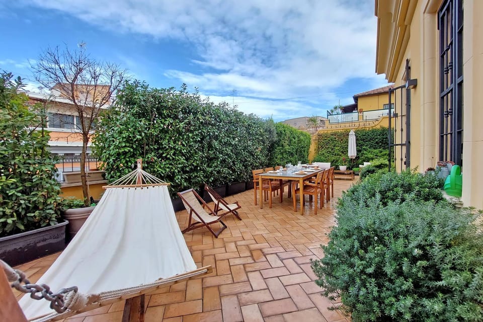 Day, Balcony/Terrace