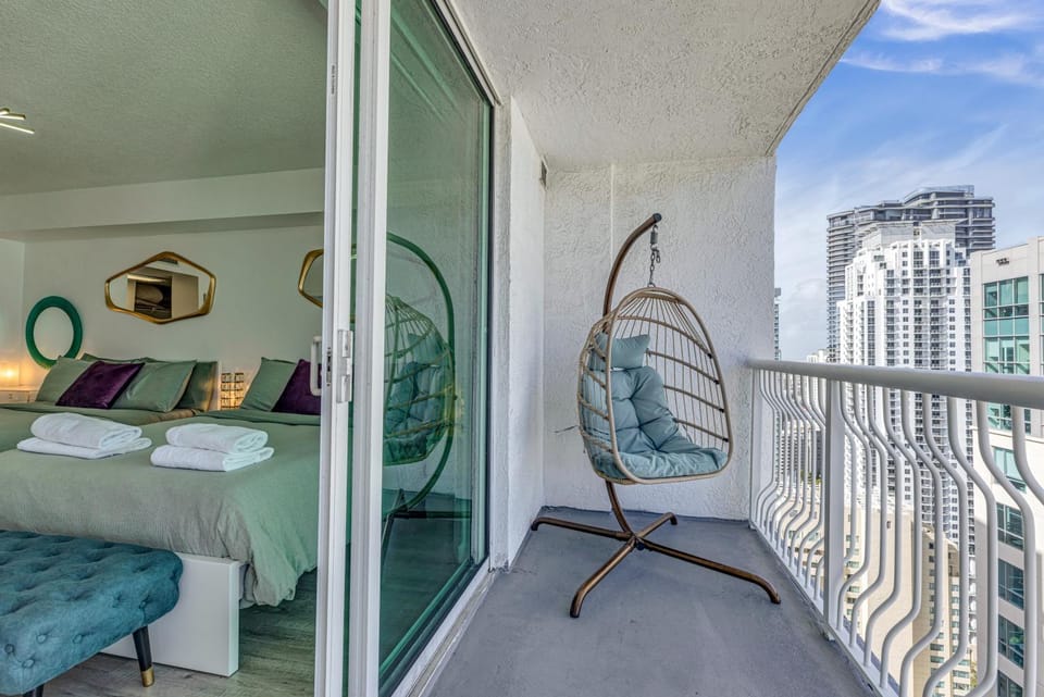 Bed, View (from property/room), Balcony/Terrace, Bedroom