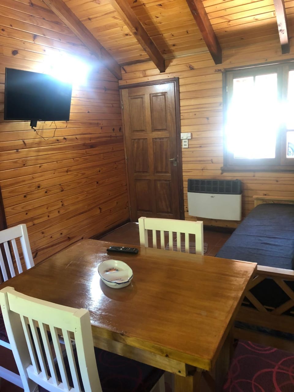 Communal lounge/ TV room, TV and multimedia, Dining area