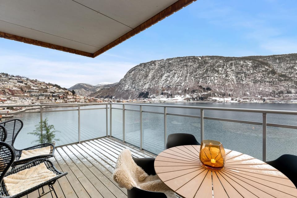 Natural landscape, View (from property/room), Balcony/Terrace, Mountain view, Sea view