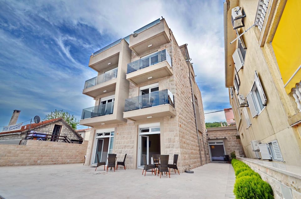 Property building, Day