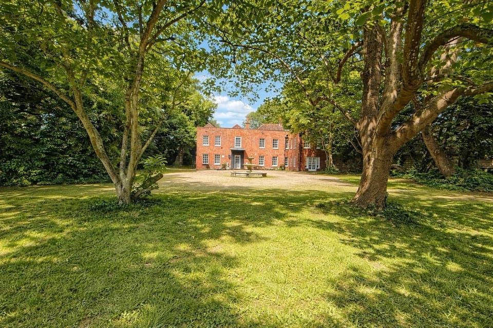 Property building, Day, Natural landscape