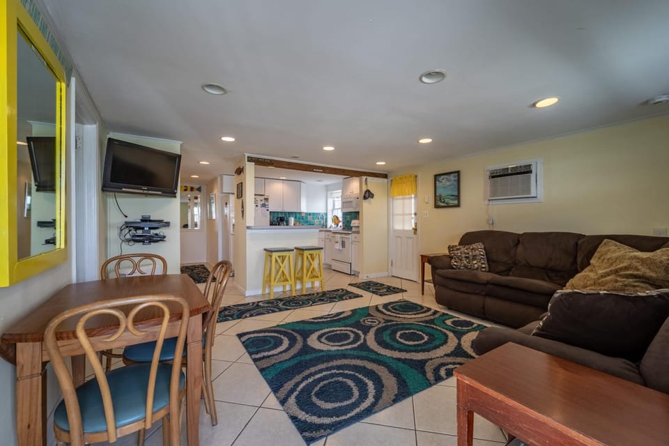 Ocean Front Nancy Claire 1 -Bunker Apartment in Ocean City