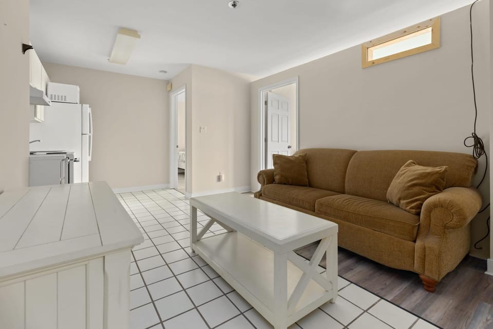 Oceanfront Villa 1 - Boardwalk Oceanfront Apartment in Ocean City