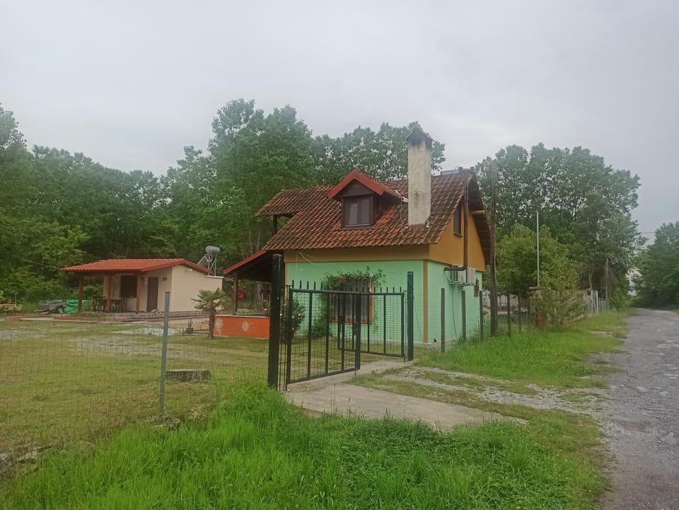 Neighbourhood, Natural landscape