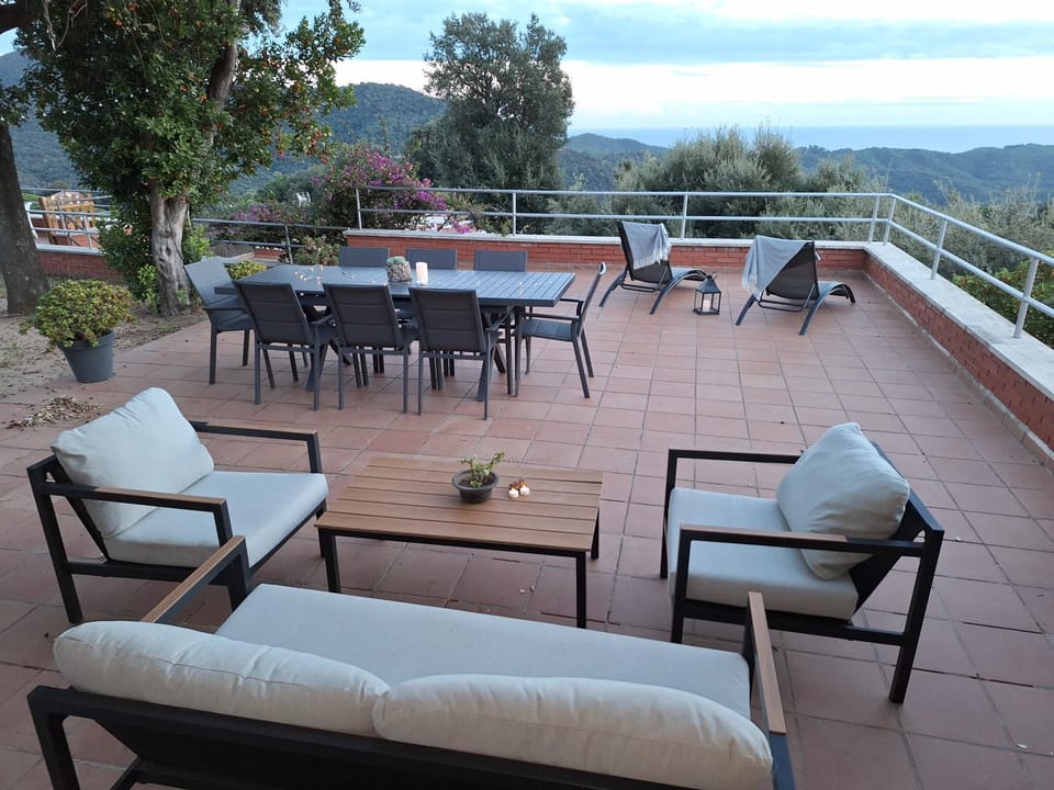Casa Roure-4BR-Piscina privada-BBQ-Vistas Mar House in Maresme