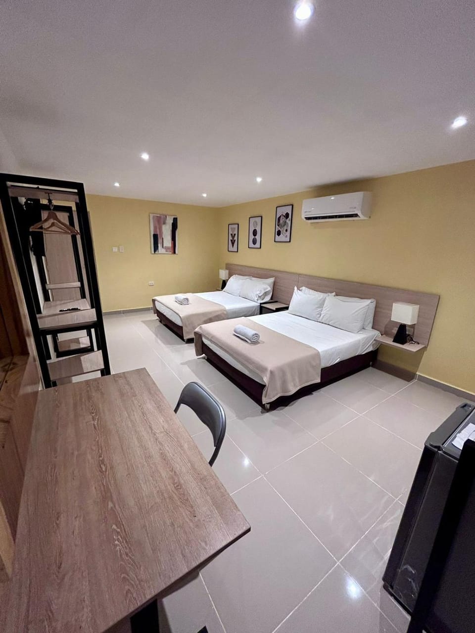 Photo of the whole room