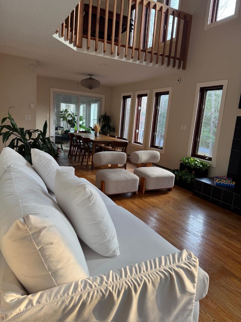 Living room, Seating area, fireplace