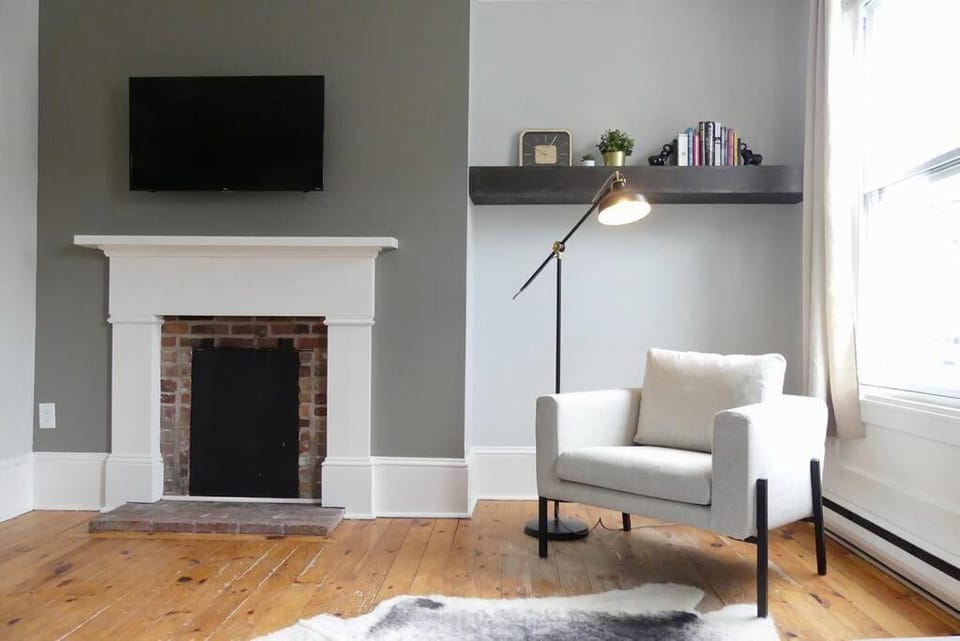 Historic Downtown Apt #2 Apartment in Dartmouth
