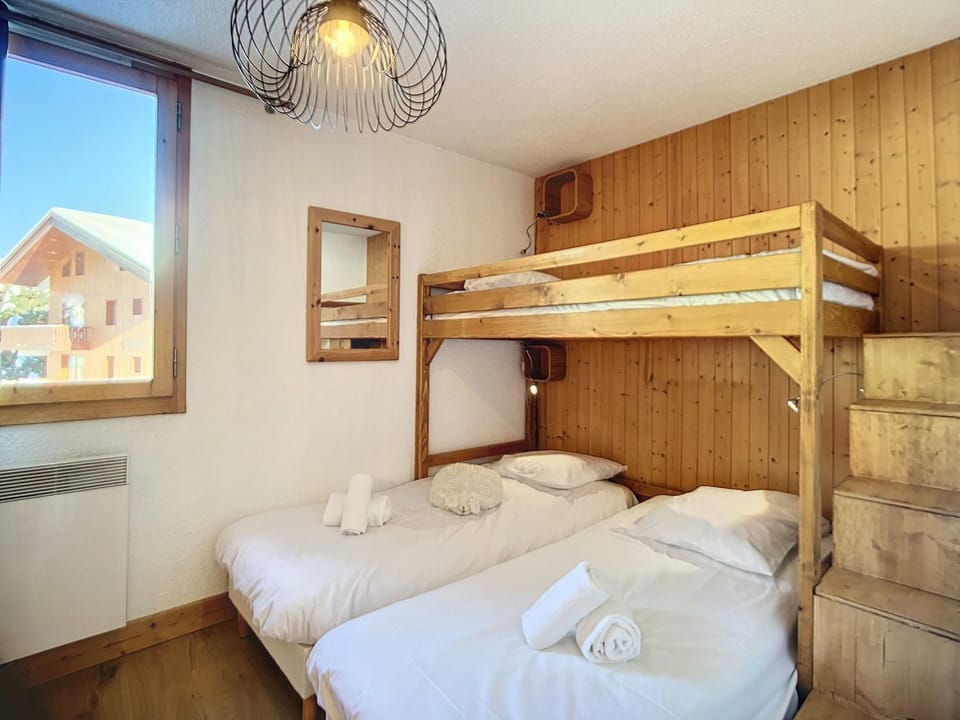 Appartement cosy au pied des pistes, proche commerces - FR-1-688-75 Apartment in Les Allues
