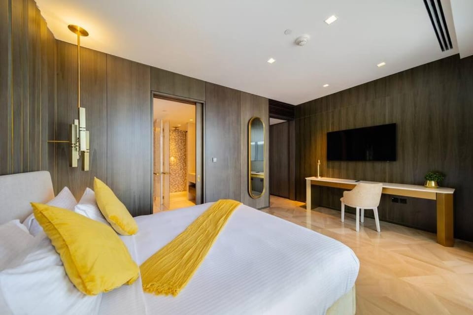 *Five Palm* 2bdr Private Beach Apartment in Dubai