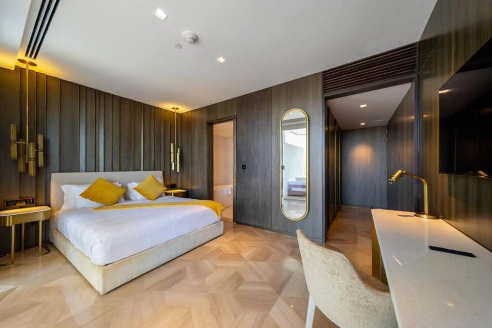 *Five Palm* 2bdr Private Beach Apartment in Dubai