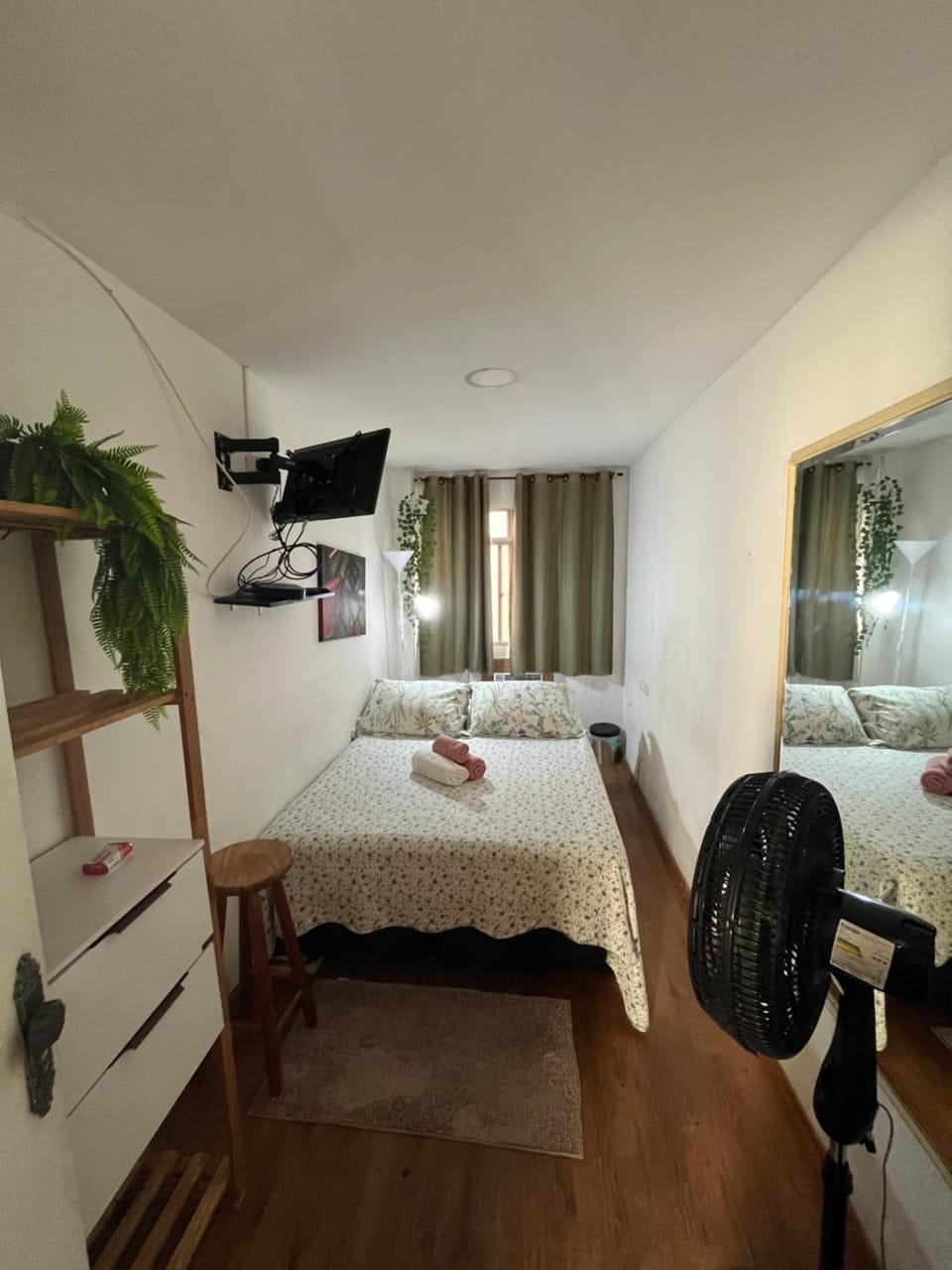 Suíte e Quartos Privativos em frente a praia de Copacabana, Rio de Janeiro Bed and Breakfast in Rio de Janeiro