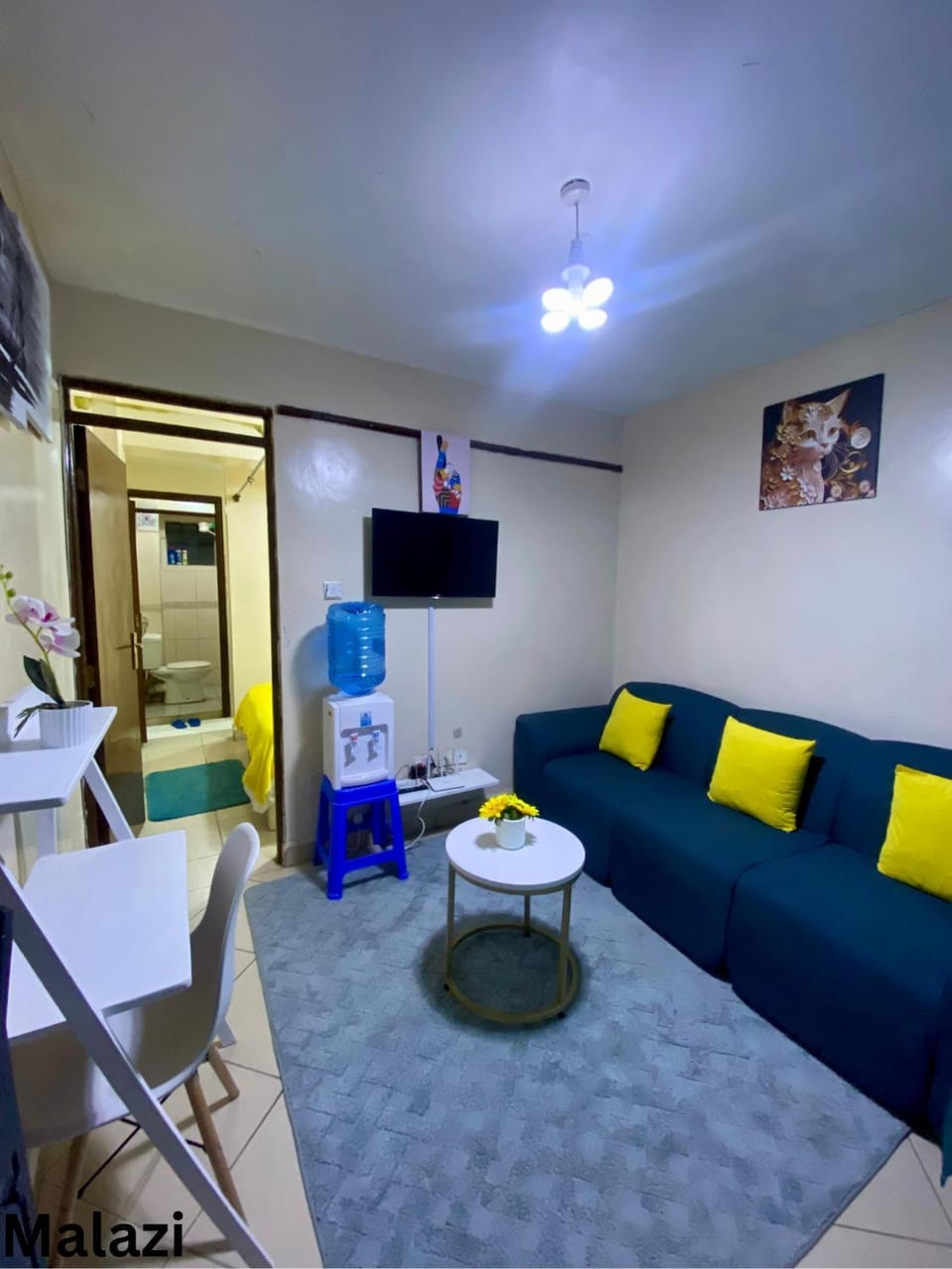 Communal lounge/ TV room