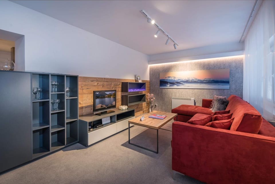 TV and multimedia, Living room, On site
