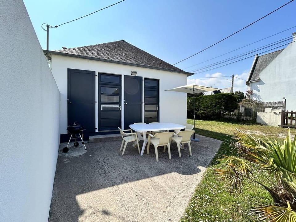 481 - Maison de pêcheur à 50m de la plage de Caroual. Villa in Brittany