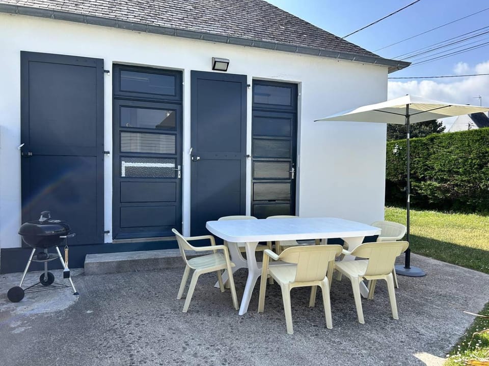 481 - Maison de pêcheur à 50m de la plage de Caroual. Villa in Brittany