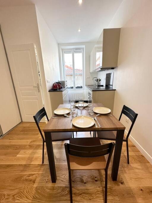 Magnifique T2 35m2 Prox Gare Apartment in Villeurbanne