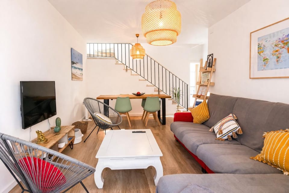 Tarifa Family House 5 min walk to the beach and old town Chalet in Tarifa