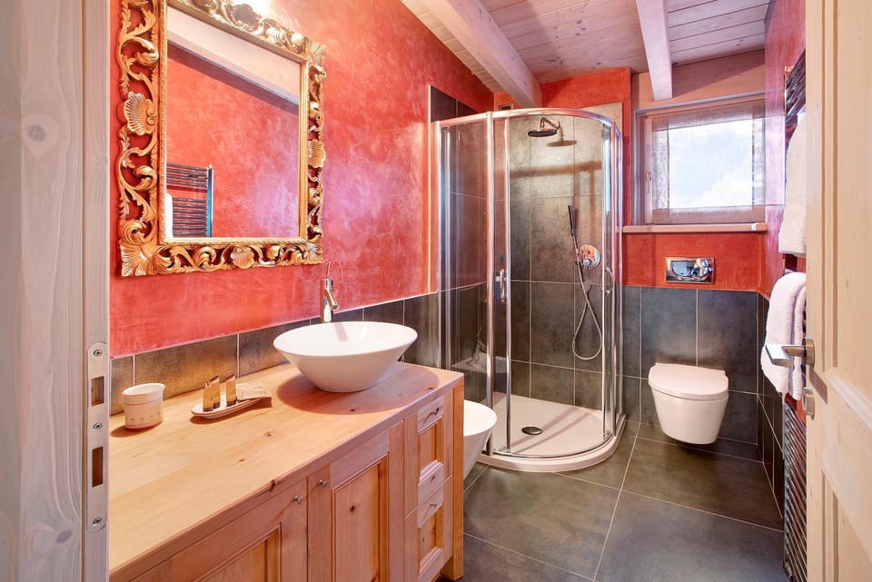 Shower, Toilet, Bathroom, bidet, towels