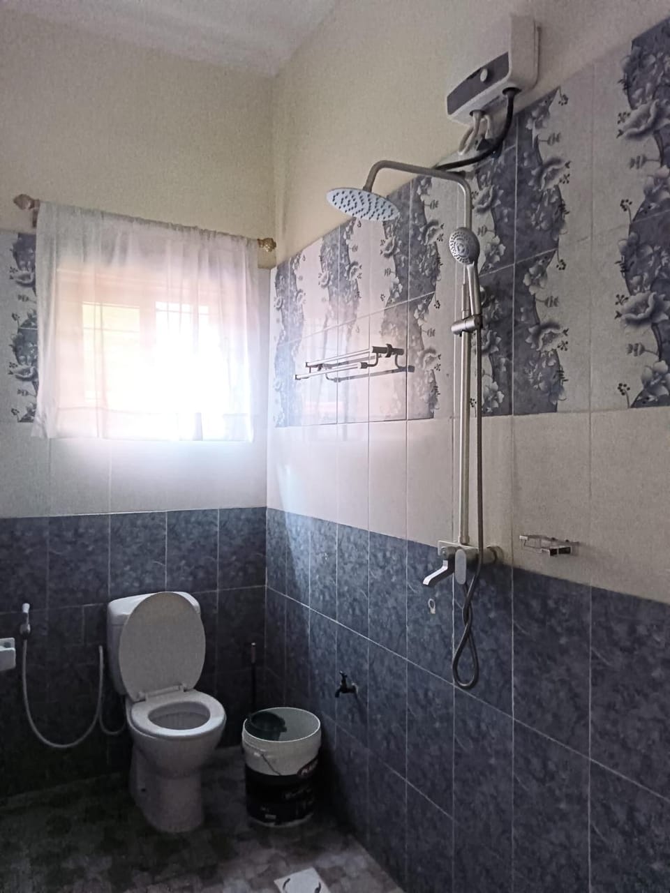 Shower, Toilet, Bathroom, bidet