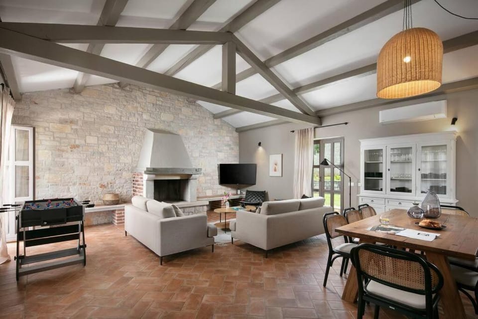 Rustic Villa Cardamine with a pool in Istria Villa in Istria County