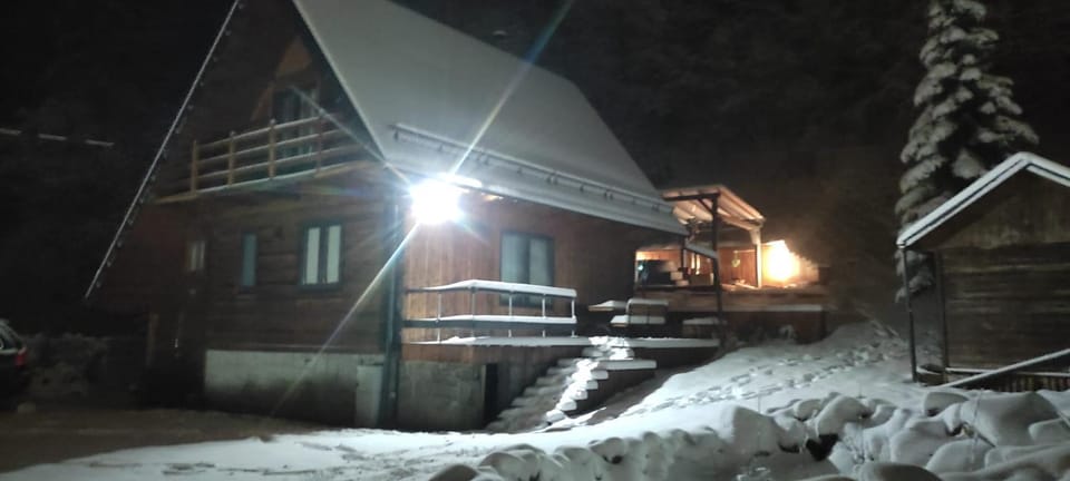 Property building, Winter