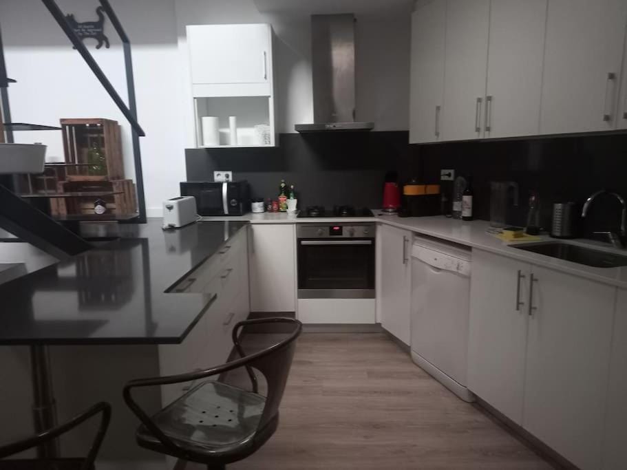 House in Sant Cugat, 25 Mins to Barcelona center Apartment in Barcelonès