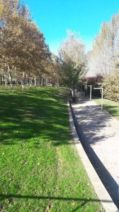 House in Sant Cugat, 25 Mins to Barcelona center Apartment in Barcelonès
