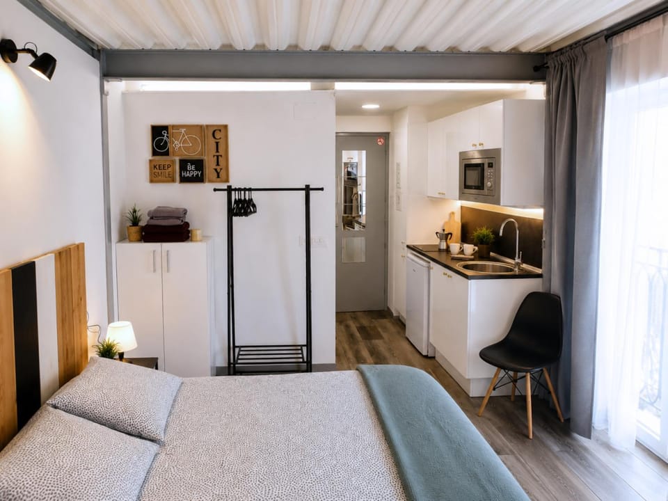 Kitchen or kitchenette, Photo of the whole room, Bedroom