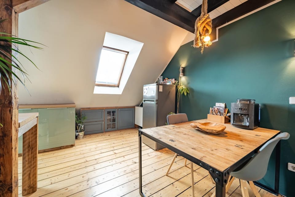 Coffee/tea facilities, Dining area