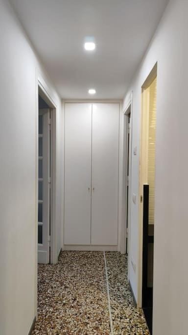 Cozy apartment near the Colosseum Apartment in Rome