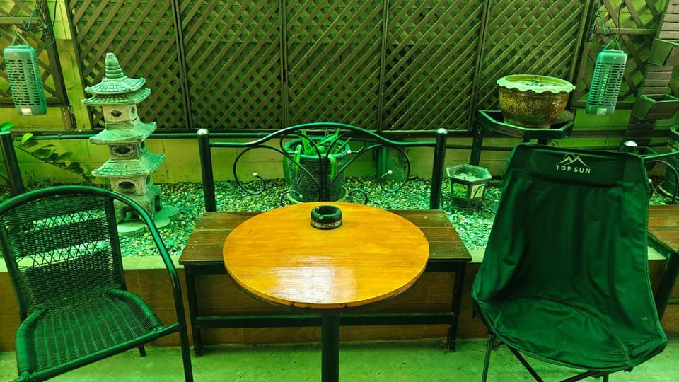 Seating area