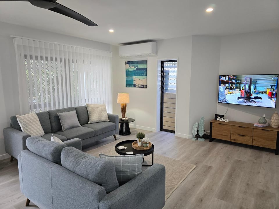 Spacious Beach Apartment Yeppoon - ARay at Cooee Bay - Apt B House in Yeppoon