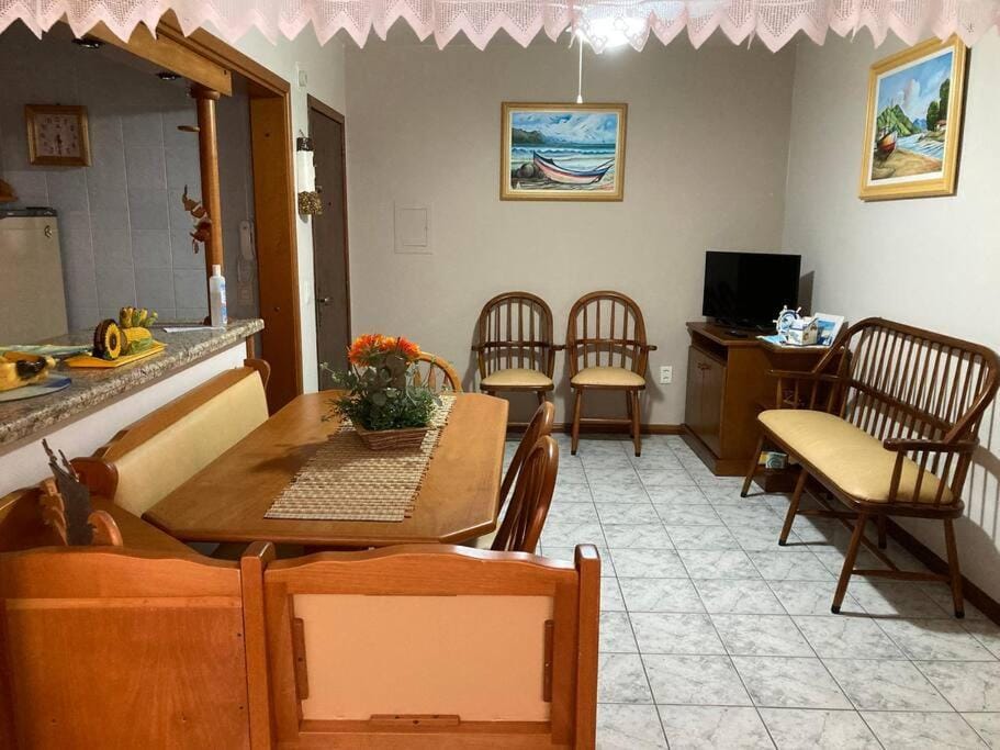 Communal lounge/ TV room, Kitchen or kitchenette, Living room