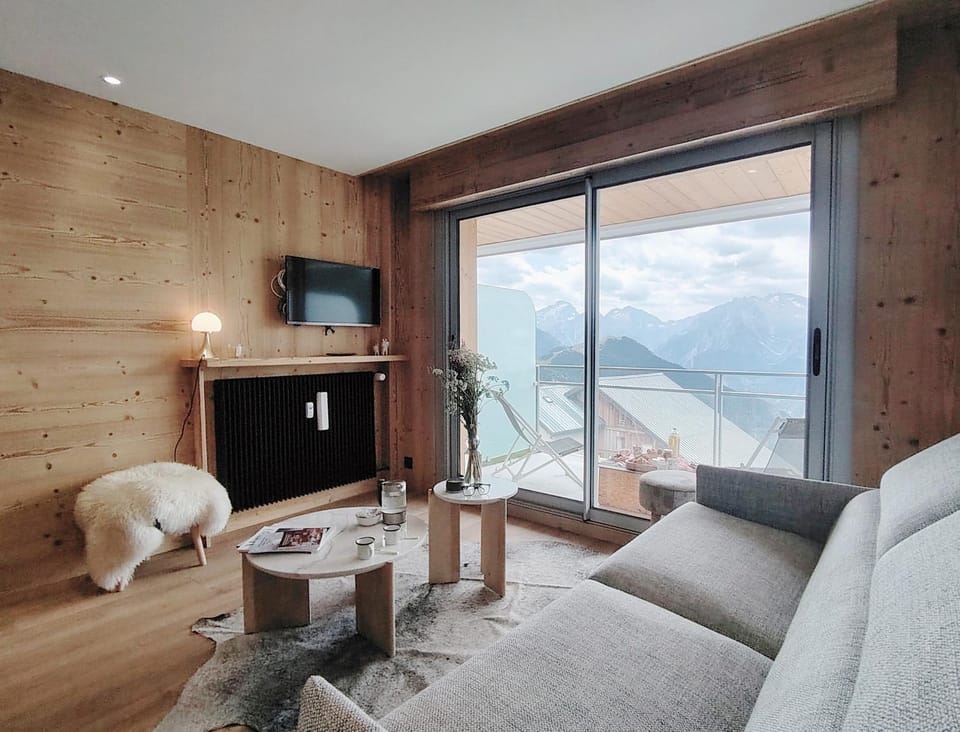 Natural landscape, Living room