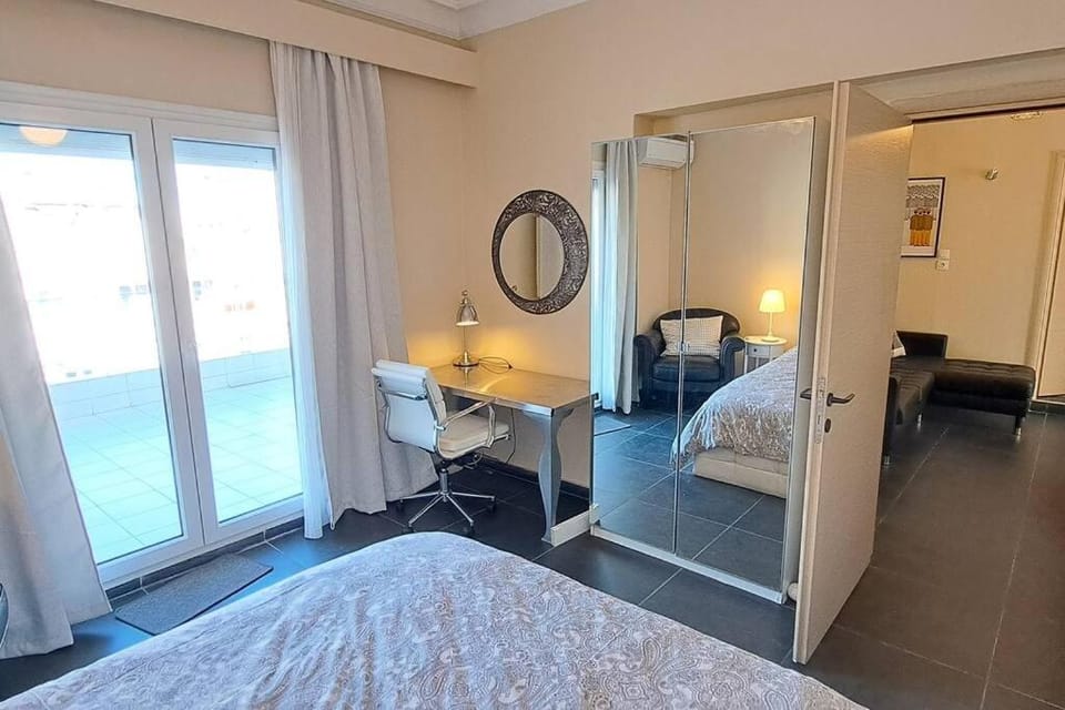 Bed, Bedroom, hair dresser, air conditioner
