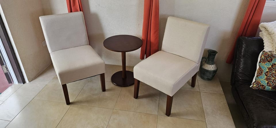 Seclusion Studio Apartment. Apartment in Christ Church
