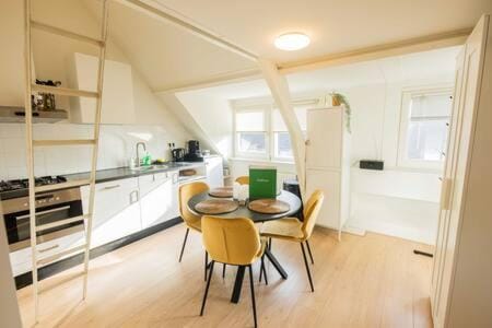 Peaceful 2 Bedroom Apartment - TS307B Apartment in Eindhoven