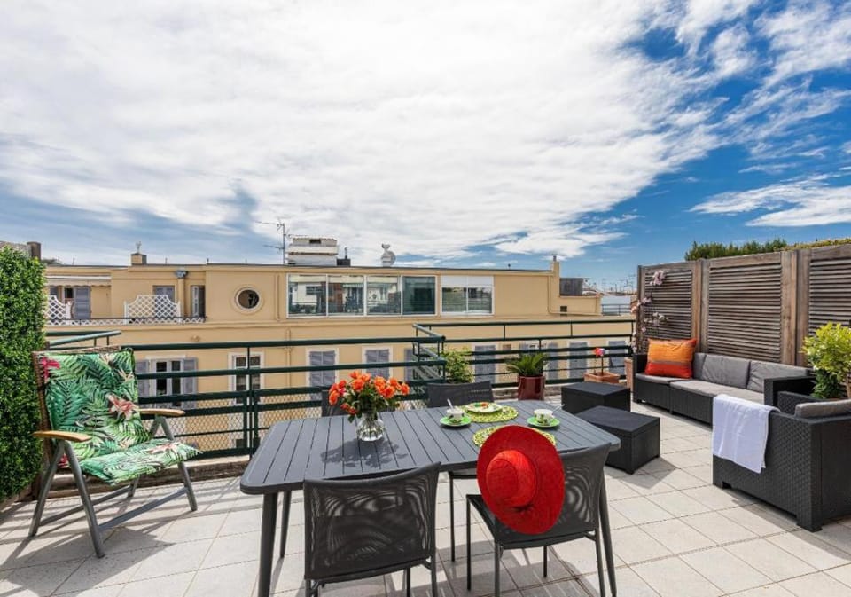 Deux pièces terrasse sous les étoiles Apartment in Nice