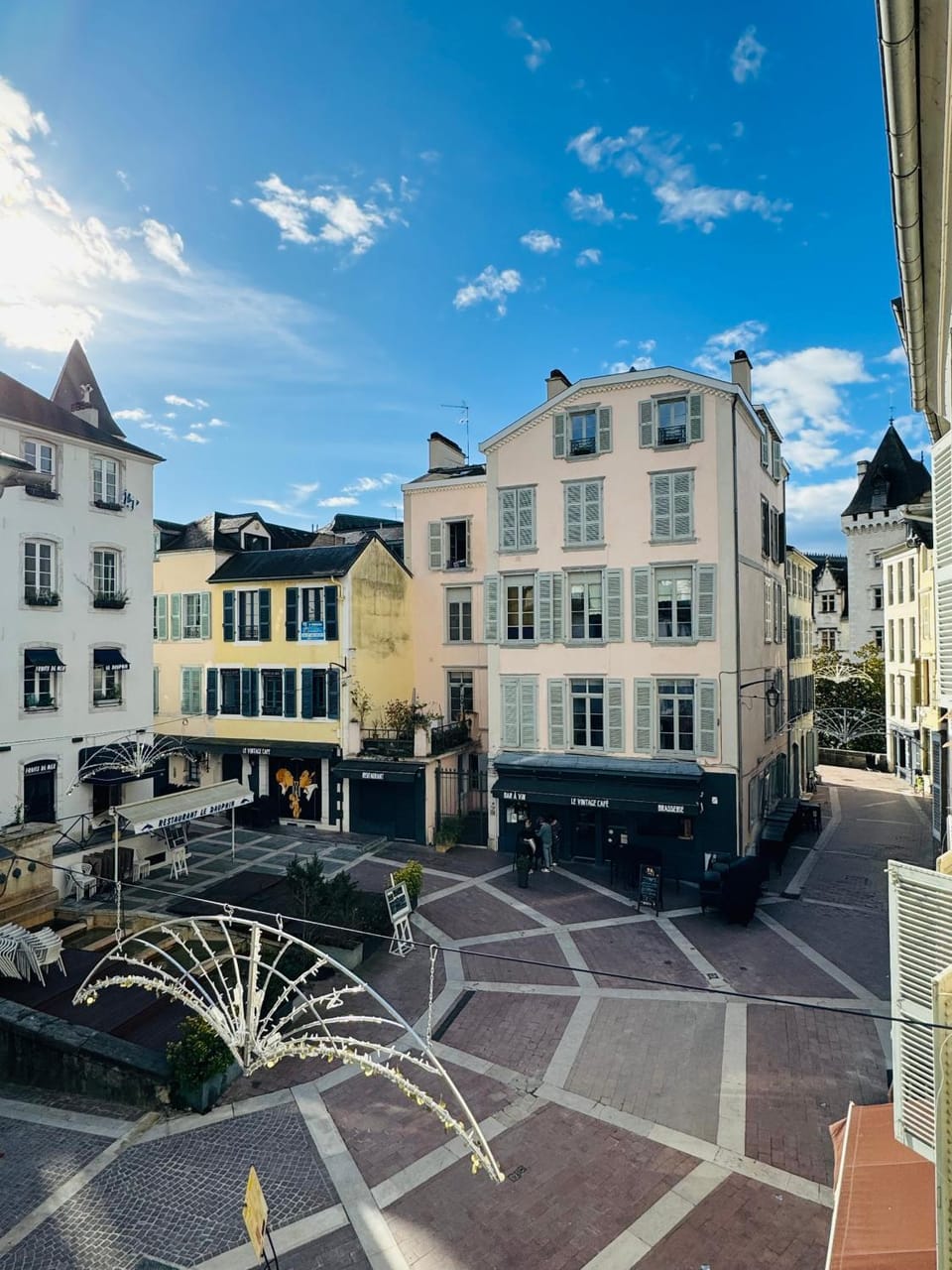 Neighbourhood, City view, Street view
