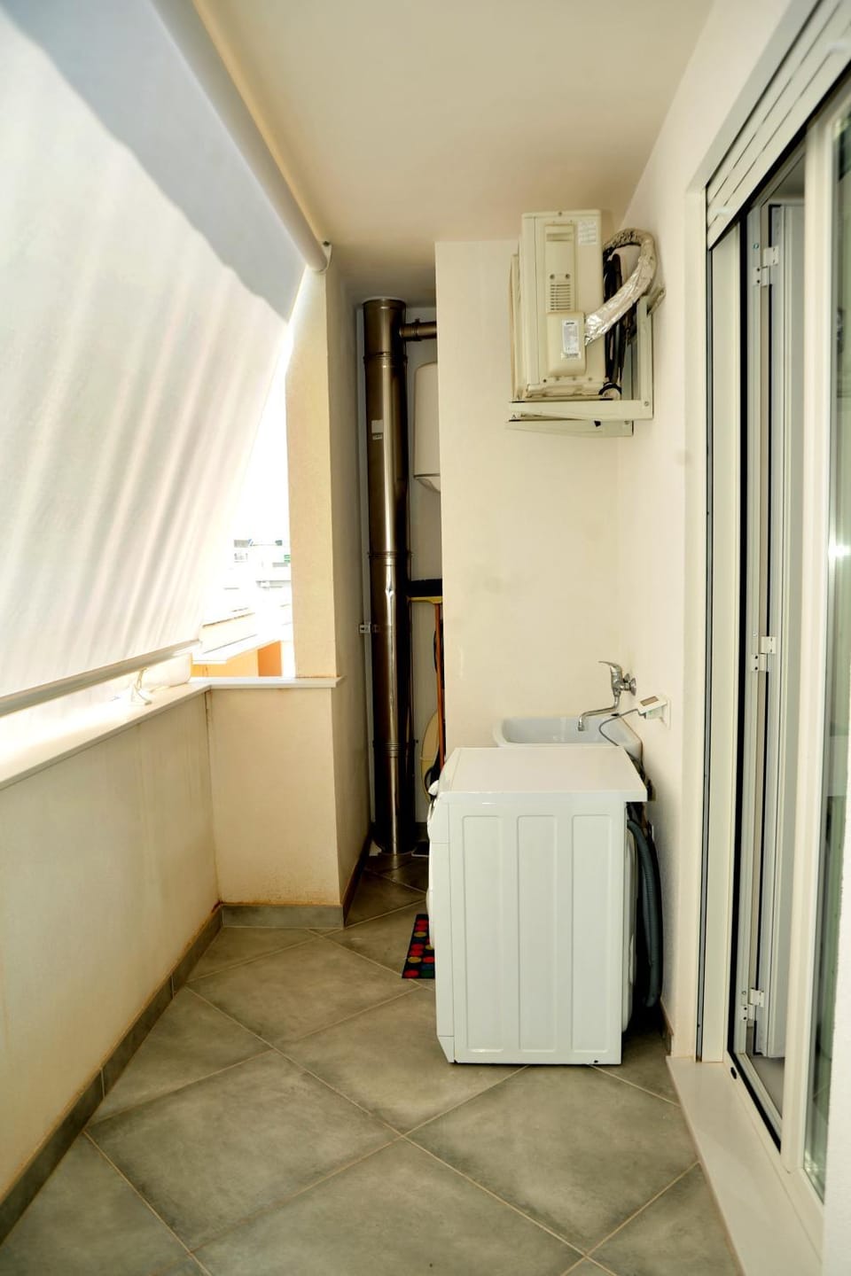 Balcony/Terrace, washing machine
