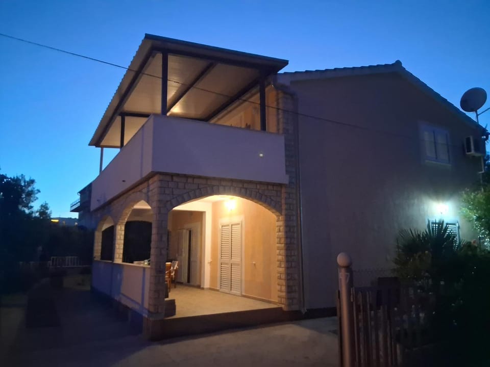 Property building, Night