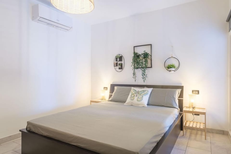 [Style and Comfort in the Heart of the City] Apartment in Bologna