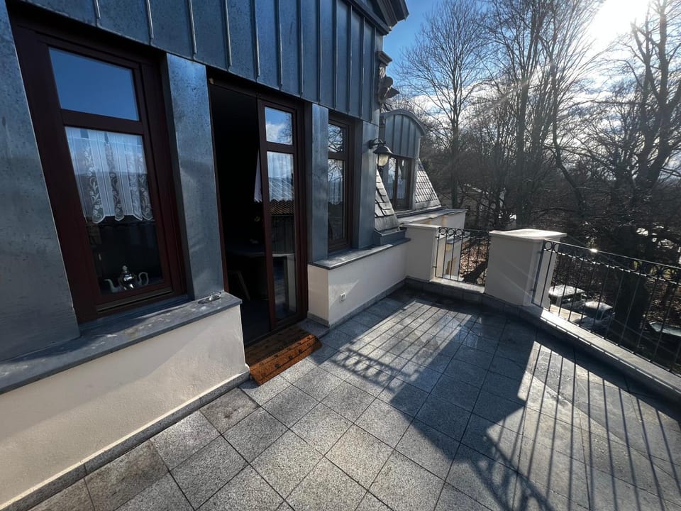 Property building, Day, View (from property/room), Balcony/Terrace