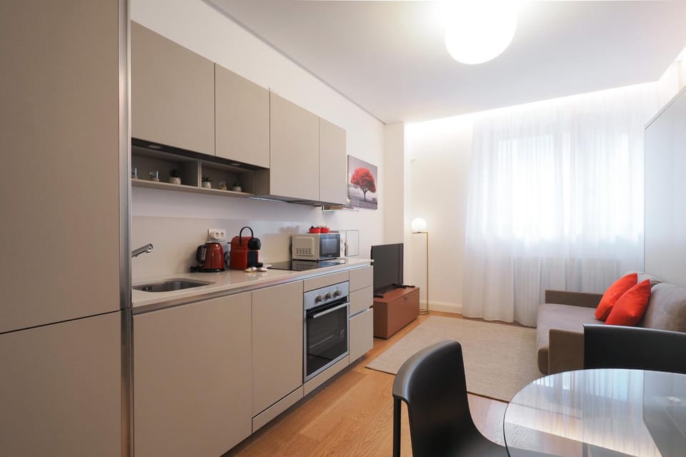 Coffee/tea facilities, Kitchen or kitchenette, Living room, Photo of the whole room, dishwasher, microwave, oven, stove
