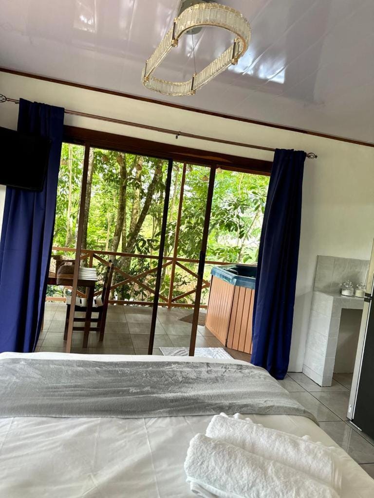 CABAÑAS DEL LAGO / BUNGALOWS Apartment in Alajuela Province